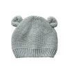 Caciula gri din tricot, cu urechiuse